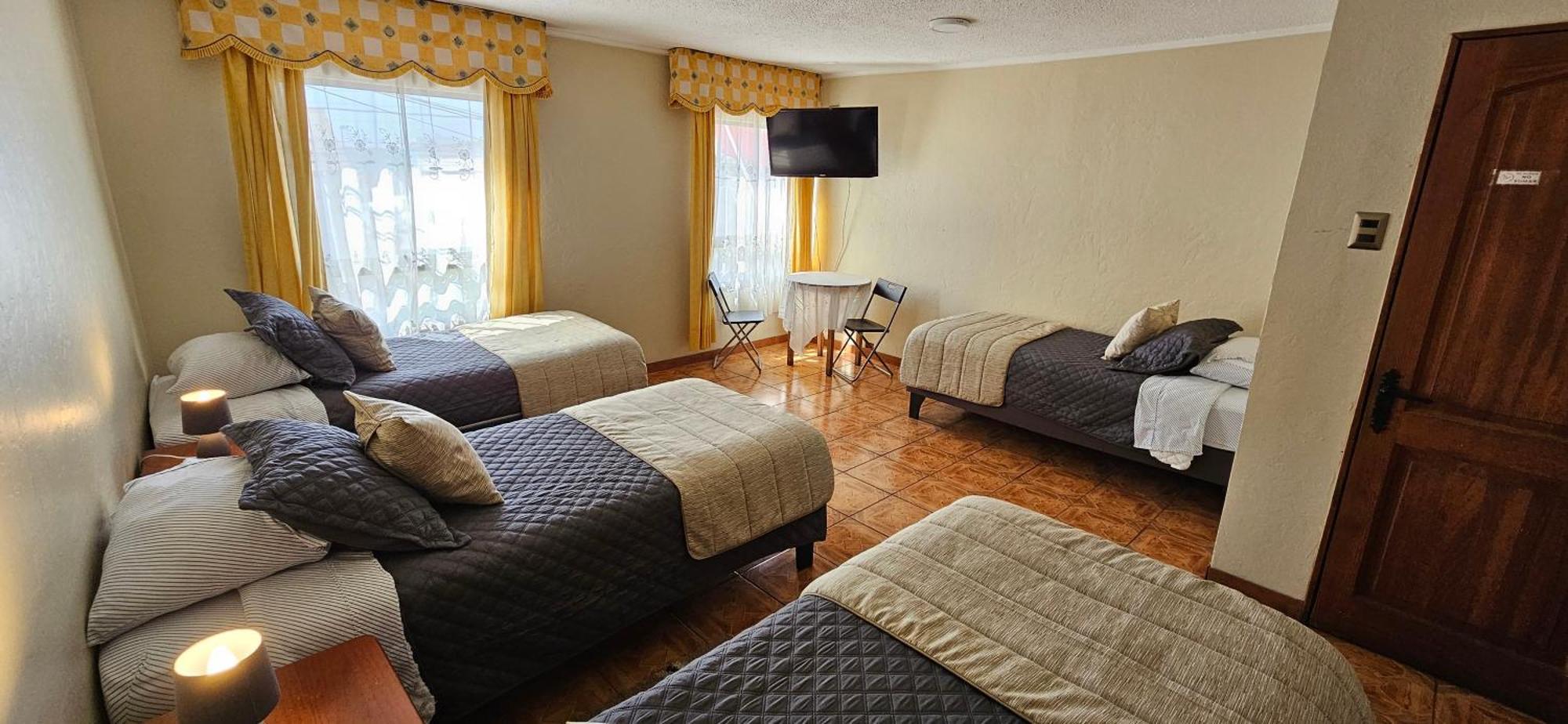 Hostal De Colon La Serena Kültér fotó