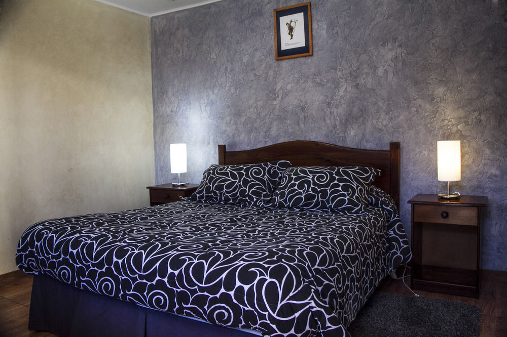 Hostal De Colon La Serena Kültér fotó