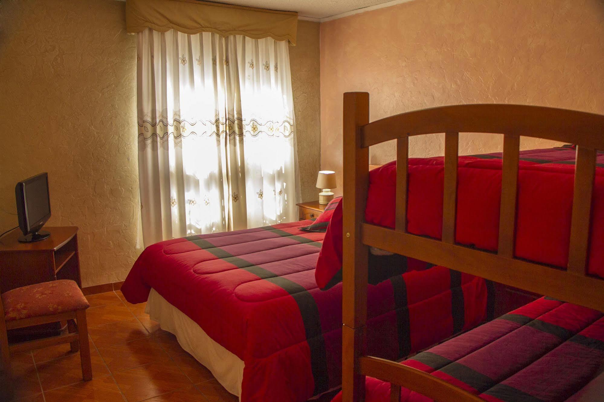 Hostal De Colon La Serena Kültér fotó