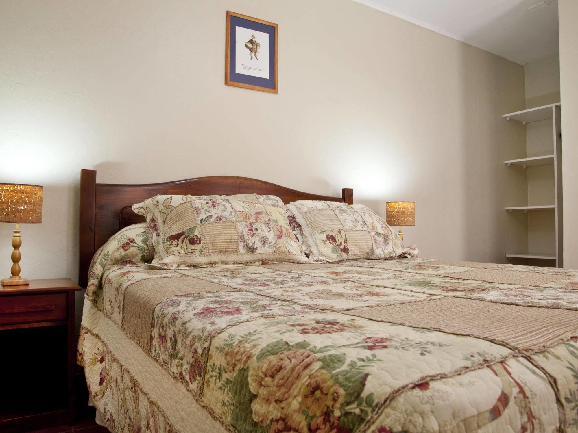 Hostal De Colon La Serena Kültér fotó